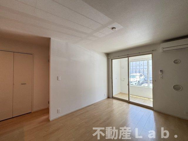 ＧＲＡＮＤ　ＡＤＲＥＡ　Ⅱの居間・リビング