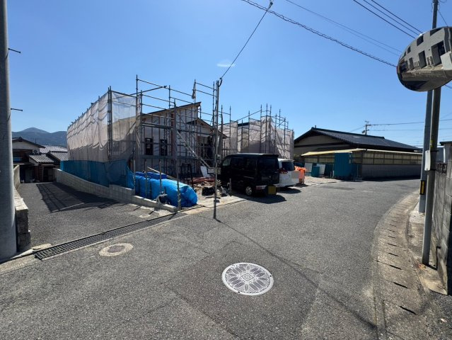 ーBloomーブルームー小倉南区上葛原2丁目1期　【小倉南区　新築戸建て】の前面道路含む現地写真|現地撮影　2025,4,7　ーBloomーブルームー小倉南区上葛原2丁目1期　【小倉南区　新築戸建て】