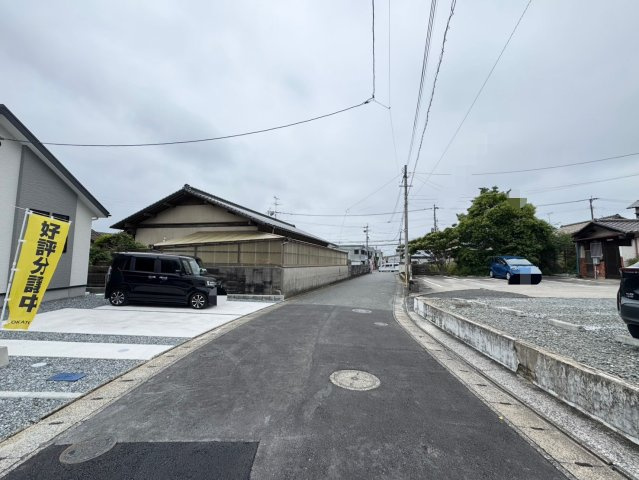 ーBloomーブルームー小倉南区上葛原2丁目1期　【小倉南区　新築戸建て】の前面道路含む現地写真|生活に便利なサンリブシティ小倉まで徒歩4分と便利♪【小倉南区　新築戸建て】