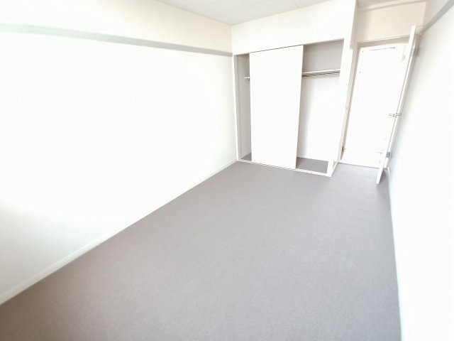 レオパレスあかし大久保弐番館の寝室