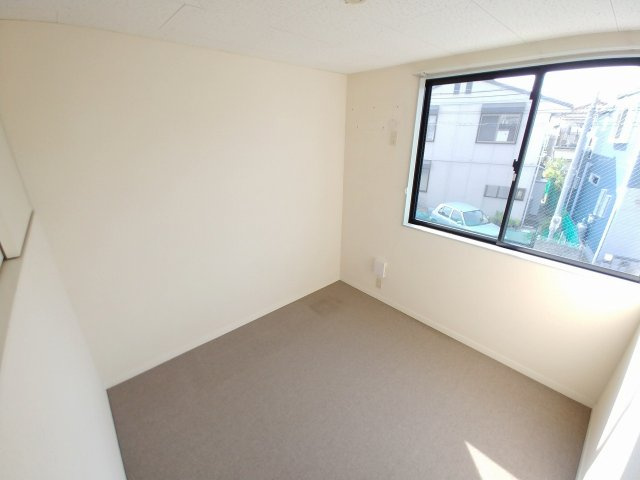 レオパレスあかし大久保弐番館の居間・リビング