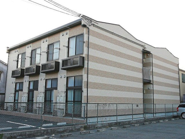 レオパレスアゼリアⅠの外観