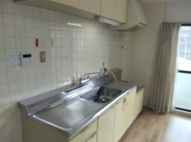 寛和ビルのキッチン