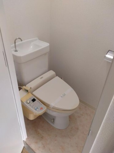 寛和ビルのトイレ