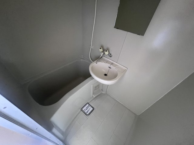 ドルフィンの浴室