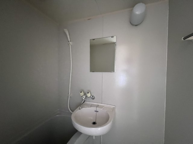 ドルフィンの洗面所