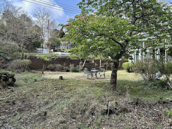 【庭】 | 大室高原別荘地　売ペンション