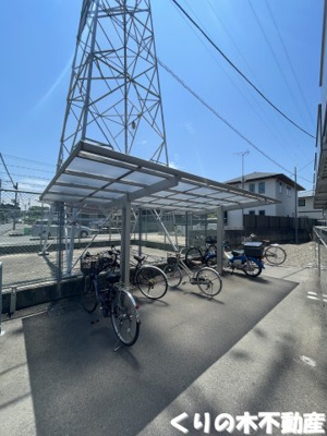 【その他共用部分】 | ルミウス泉川 | 駐輪場です