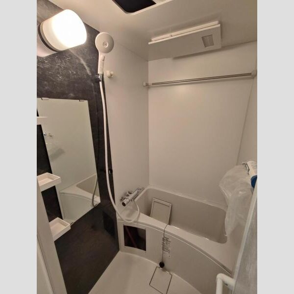 S-RESIDENCE小阪　azureの浴室