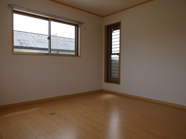 御立東2丁目一戸建ての居間・リビング