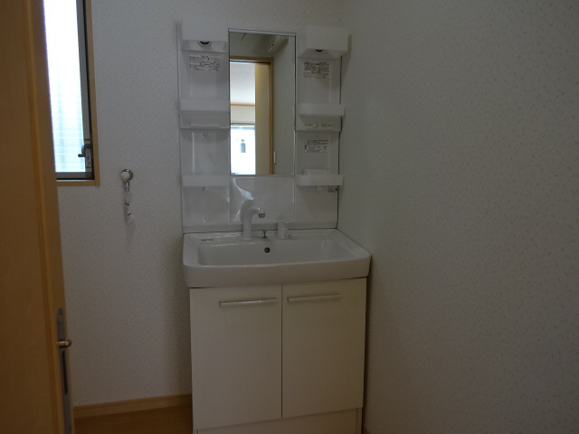 御立東2丁目一戸建ての洗面所