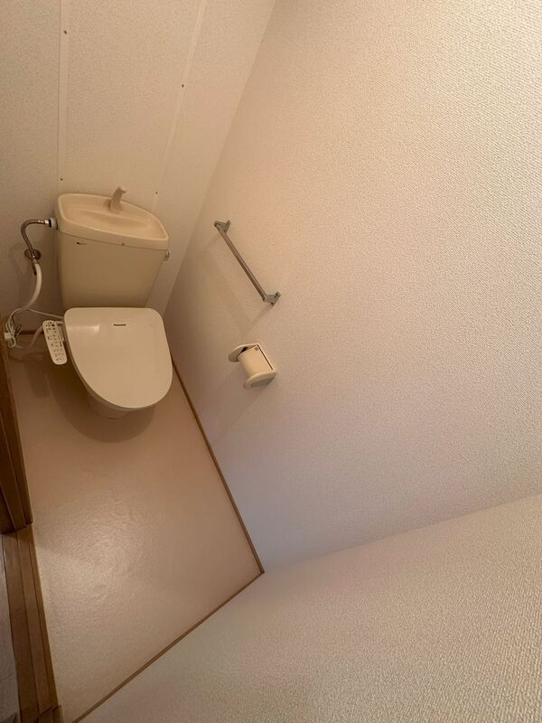 エスポアール【キャッシュバック対象物件】のトイレ