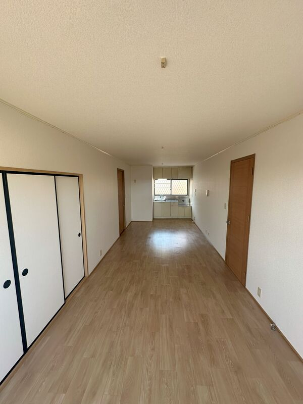 エスポアール【キャッシュバック対象物件】の居間・リビング