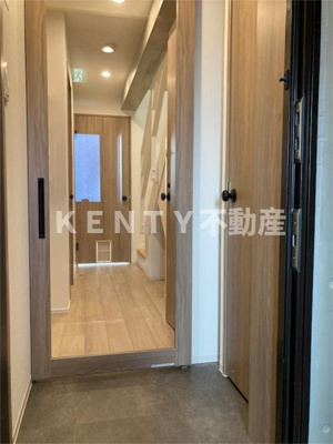 【玄関】 | ＴＲＡＤＩＳ荏原中延 | きれいな玄関です