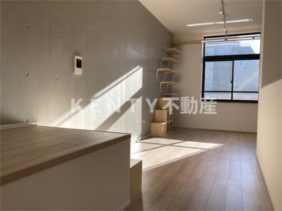 【居間・リビング】 | ＴＲＡＤＩＳ荏原中延 | ゆったりとした居間です