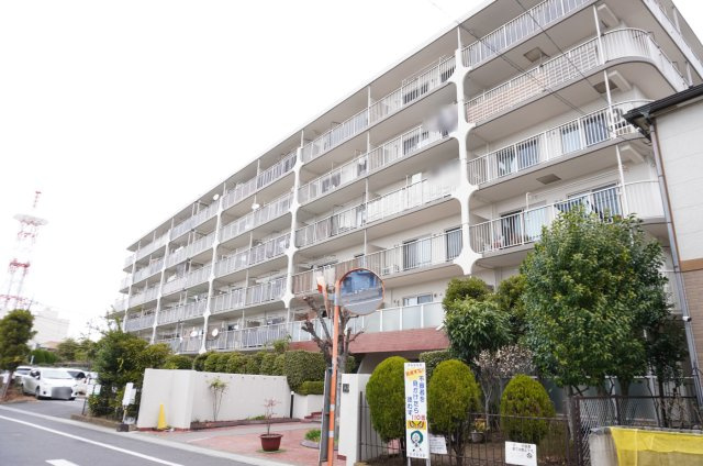 草加弁天町スカイハイツの外観