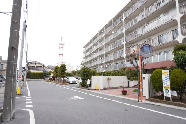 草加弁天町スカイハイツの周辺