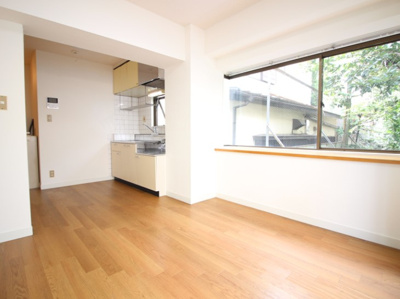 【居間・リビング】 | ブランシール京徳