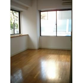 【洋室】 | ブランシール京徳