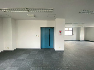 【玄関】 | 信明ビル