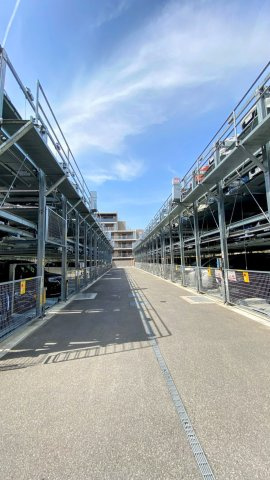 ルネ西宮甲子園の駐車場
