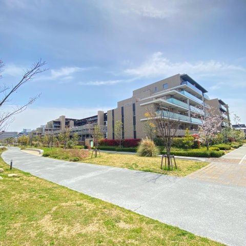 ルネ西宮甲子園の外観