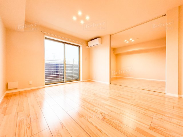 シャーメゾンレジデンス夜明の内装