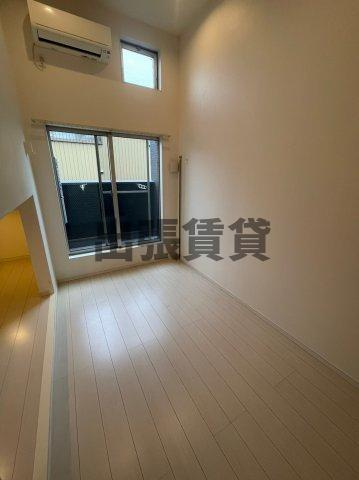 仲介手数料0円！！ルーナ・アンジュの居間・リビング