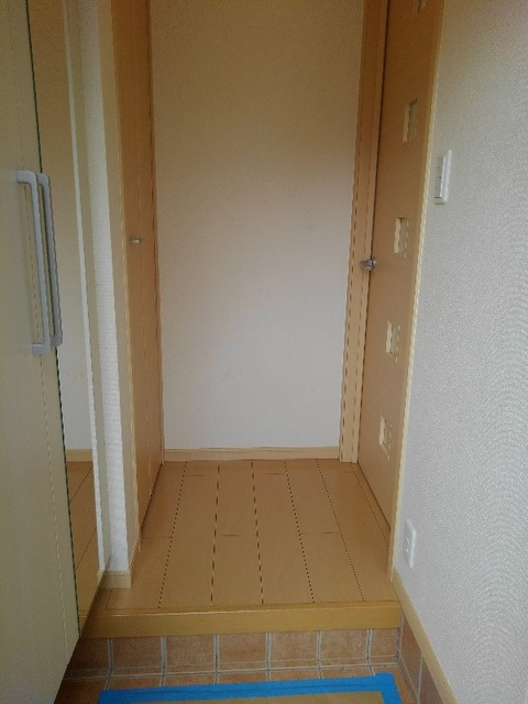 シェン　デュ　グランペールの玄関|玄関