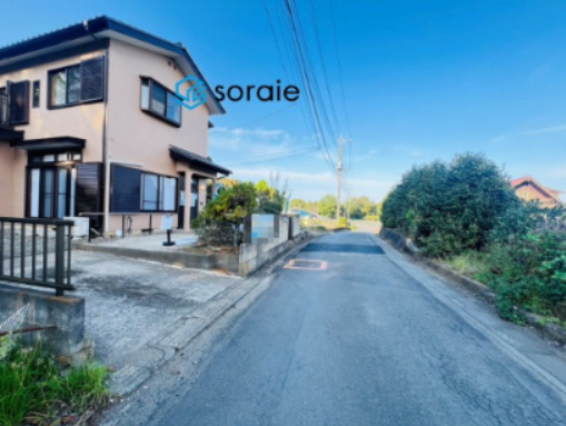 日高市新堀　中古戸建の前面道路含む現地写真|11/7　撮影