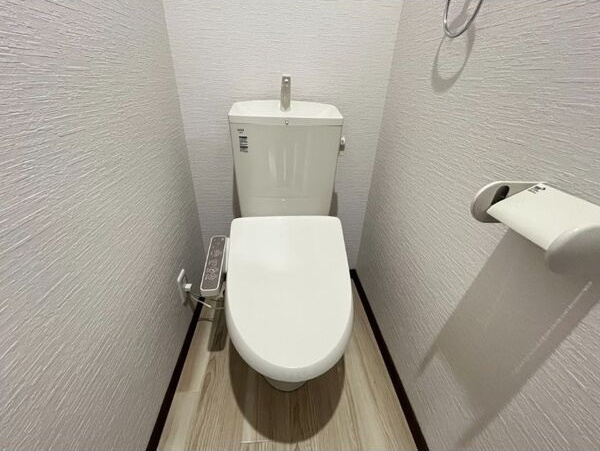 徳次町戸建賃貸住宅B棟　　刈谷市近郊の賃貸はクラスホームのトイレ
