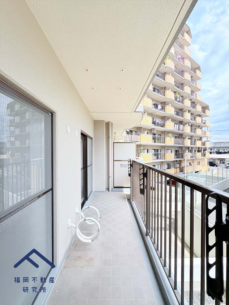 朝日プラザ大橋南のバルコニー