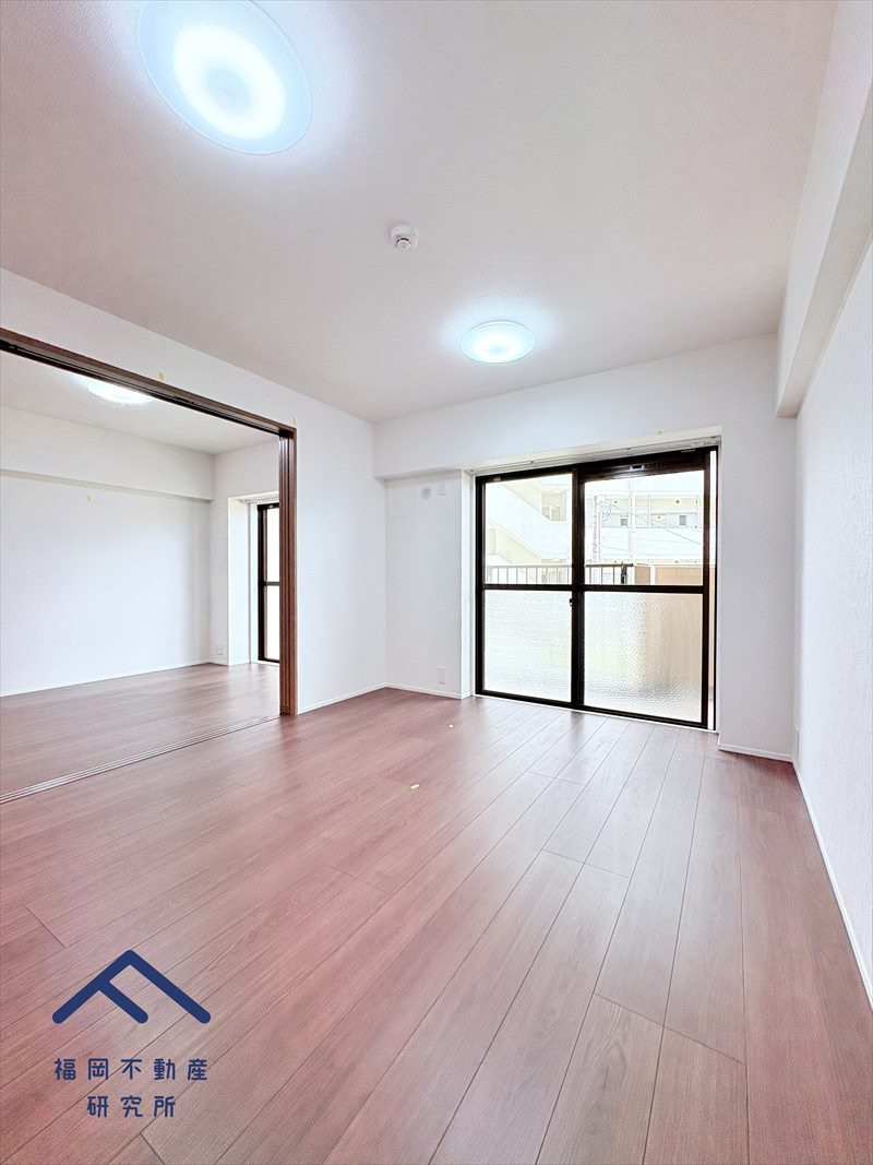 朝日プラザ大橋南の居間・リビング