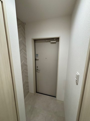 【玄関】 | クリエオーレ雁屋西町