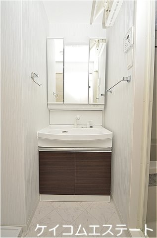 コンダクトレジデンスSANGAMORIの洗面所