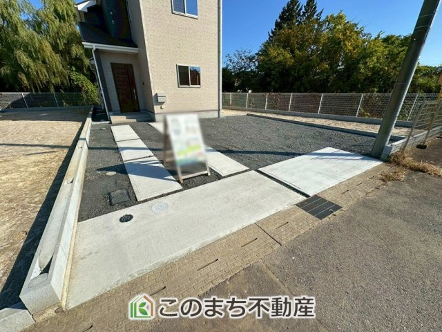 いろどりアイタウン宇都宮市岩曽町24-P1　3号棟の駐車場|お車並列２台分ご用意しております♪
