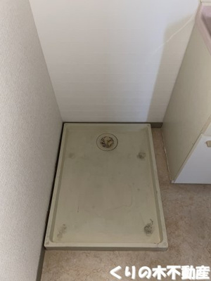 【設備】 | Lumius Higashimura B棟 | 室内洗濯機置き場です
