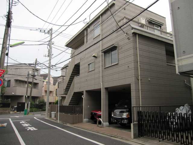 ターナ三軒茶屋の外観