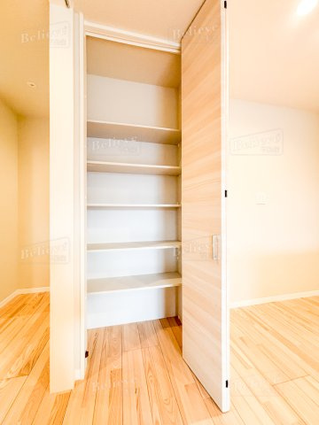 シャーメゾンレジデンス夜明の内装