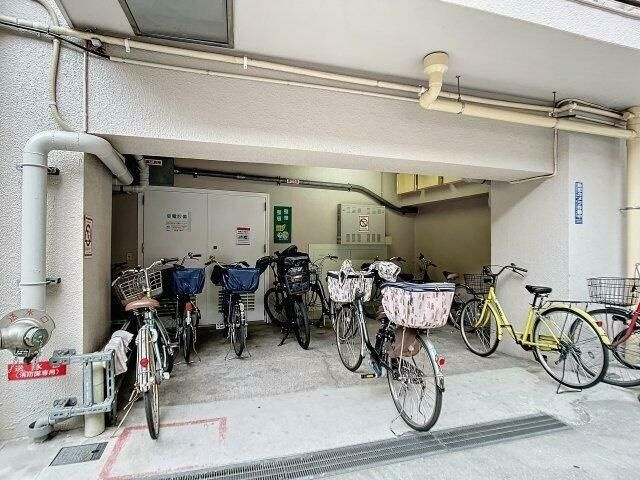 下谷サニーハイツの駐車場