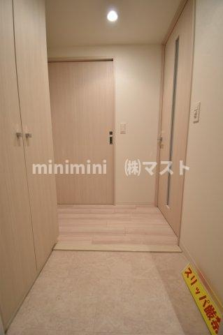 プランドール北浜の玄関