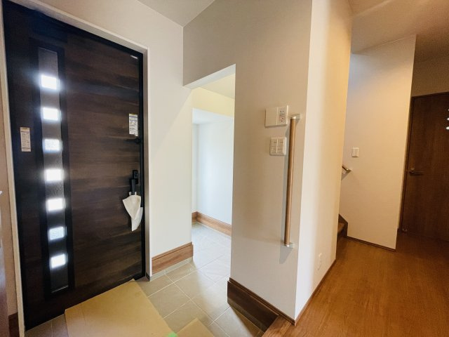 【玄関】 | 児玉郡上里町勅使河原　フェリディアガーデン　新築戸建　全5区画　4号棟