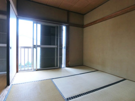 来客時にも便利な和室付き