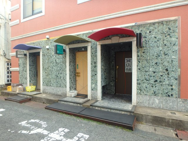 水島東栄町飲食ビルの外観