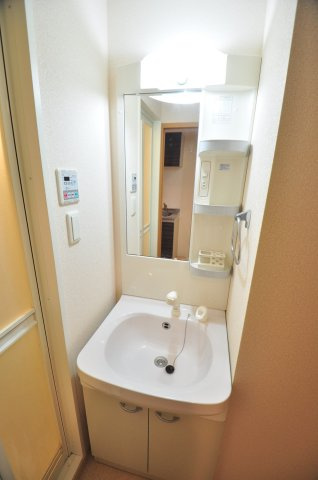 大阪市都島区中野町２丁目の賃貸マンションの洗面所