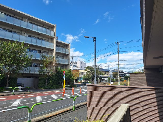 （シニア限定）ハルージュ上北沢南の駐車場