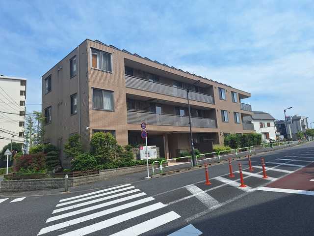 （シニア限定）ハルージュ上北沢南の外観