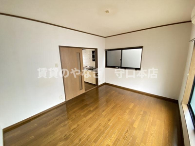 【洋室】 | メゾンアカツキ