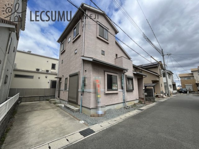 姫路市飾磨区細江／中古戸建の前面道路含む現地写真