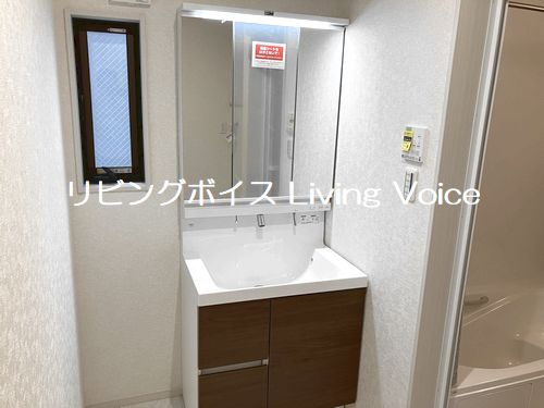 【独立洗面台】 | 【仲介手数料０円】平塚市南金目　中古一戸建て | 施工例　平塚市南金目　中古一戸建て